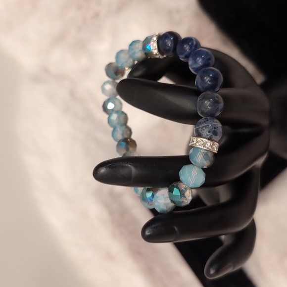 Avon|I Wish You Beaded Bracelet-PEACE- Blue Stone and Blue Crytals Beads - Picture 4 of 11